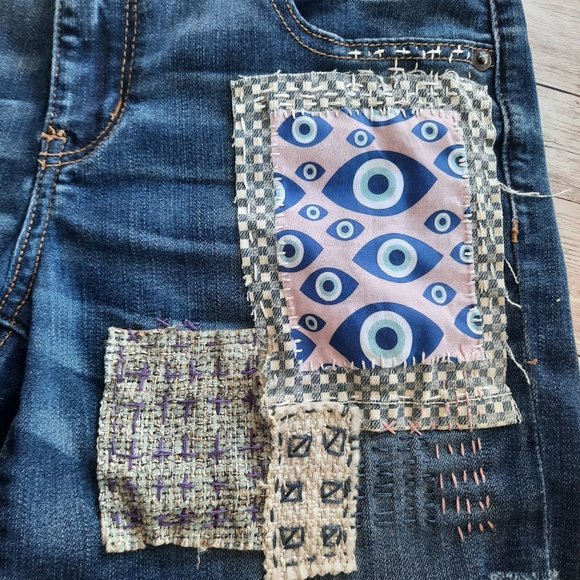 American Eagle Altered Hand Embroidered Shorts Sashiko, Boro, Patchwork,… - Picture 3 of 16